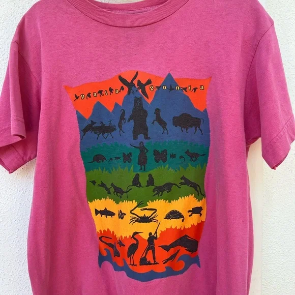 Rare Vintage 1993 Women's Patagonia "Endangered Animals" T- Shirt (Small) - Picture 3 of 7